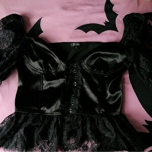 Widow dolls kill crop top M